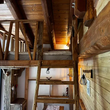 Mot 公寓 马莫拉