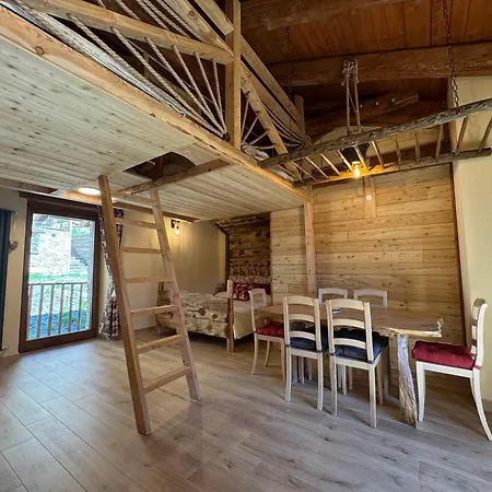 Mot 公寓 马莫拉